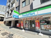 ファミリーマート 上馬交差点前店