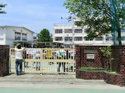 世田谷区立城山小学校