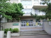 西戸山小学校.