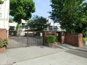 新宿区立四谷中学校