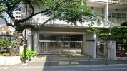新宿区立西新宿中学校