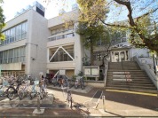 杉並区立高円寺図書館