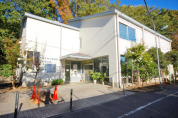 調布市立図書館若葉分館
