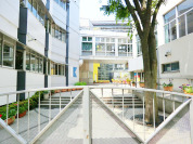 新宿区立落合中学校