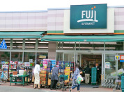 FUJI百草園店