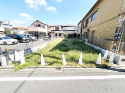 【土地外観】
建築条件なし売地販売のため、理想のプラン・ハウスメーカーでの建築が可能です！
物件詳細は「リプラス」までお気軽にお問い合わせください！