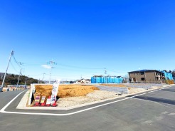 【外観】（3月撮影）
現地即日ご案内可能です！お気軽にお問い合わせください！
