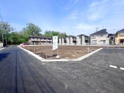 【土地外観】（4月中旬撮影）
お好みのプラン・カラーセレクトのご相談可能です！
理想の暮らしを実現できるようにプレゼンテーションやモデルハウスのご案内も行っています！
お気軽にお問い合わせください！