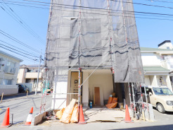 【外観：2月撮影】B号棟
