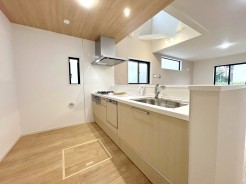 【施工例：Kitchen】