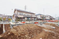 【外観：3月撮影】
