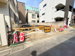 【外観：3月末撮影】

