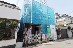 【外観：3月撮影】
