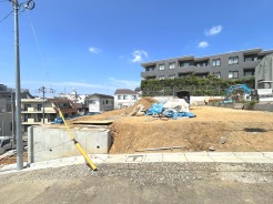 【外観：8月下旬撮影】
