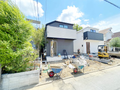 【外観】（5月撮影）
