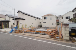 【外観：5月下旬撮影】