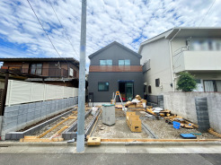 【外観：6月撮影】
