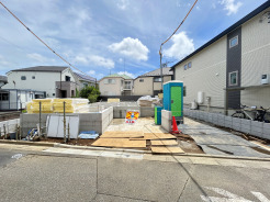 【外観：7月中旬撮影】
