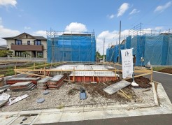 【外観：5月上旬撮影】