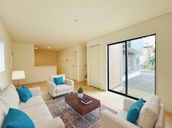 【LDK：16帖】
本画像はCGで作成しており、実際に現地に家具は配置しておりません。また、価格に家具は含まれません。
