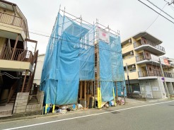 【外観：9月上旬撮影】