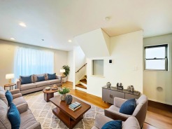 【LDK：14.1帖】
本画像はCGで作成しており、実際に現地に家具は配置しておりません。また、価格に家具は含まれません。
