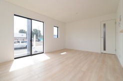 【2号棟　LDK：15.3帖】