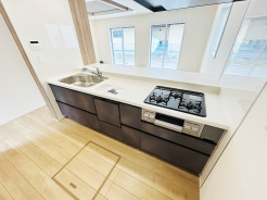 【Kitchen：2号棟】
