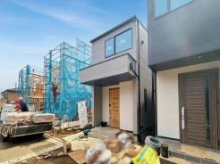 【外観：5月上旬撮影】

