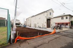 【外観：11月上旬撮影】
