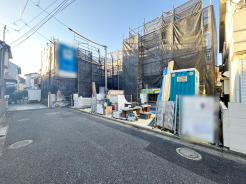 【外観：11月中旬撮影】
