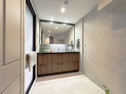 【洗面化粧台】
