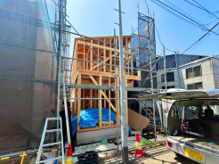 【外観：4月中旬撮影】
