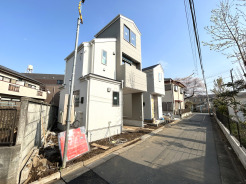 【外観：4月上旬撮影】