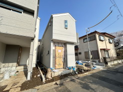 【外観：4月上旬撮影】