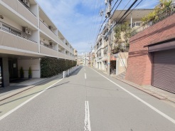 【前面道路】

