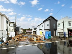 【外観：3月上旬撮影】