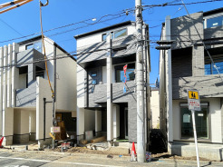 【外観：3月中旬撮影】
