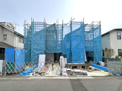 【外観：3月中旬撮影】
