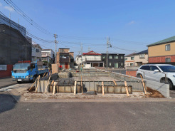 【外観：4月上旬撮影】