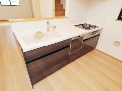 【Kitchen：1号棟】
