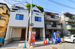 【外観：4月撮影】
