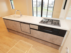 【Kitchen：1号棟】
