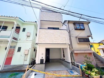 【外観】 保育園・幼稚園が徒歩10分圏内に複数あり、小中学校も徒歩圏内にあるので、共働きの子育て世帯の方にも安心な住環境です！