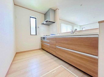 【建物プラン例】 プラン・カラーセレクトのご相談可能！理想の暮らしを求められる売地販売。 建物参考価格：1600万円｜建物面積：98㎡