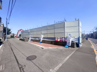 【弊社限定公開】（現況：解体中） 小中学校や保育園が徒歩10分圏内に点在する共働きの子育て世帯の方にも安心な住環境。 スーパーやドラッグストアなどの商業施設も至近にあるため、気軽に出かけられます！