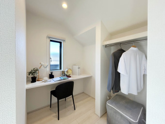 【建物プラン例】ZEH水準仕様住宅！住宅性能評価書取得物件！ プラン・カラーセレクトのご相談可能！理想の暮らしを求められる売地販売。 建物面積：82㎡｜建物参考価格：2000万円 ※イメージ画像と実際の物件とは異なる場合があります。