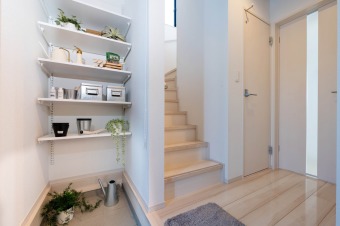 【建物プラン例】ZEH水準仕様住宅！住宅性能評価書取得物件！ プラン・カラーセレクトのご相談可能！理想の暮らしを求められる売地販売。 建物面積：82㎡｜建物参考価格：2000万円 ※イメージ画像と実際の物件とは異なる場合があります。
