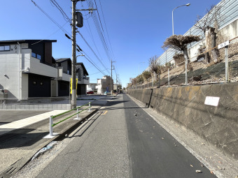 【前面道路】 