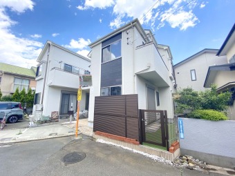 【外観】 駅徒歩9分に2017年築浅物件が登場！ 綺麗な状態なうえ、外壁・内装リフォーム工事を行うのでよりきれいな状態での引渡となります！